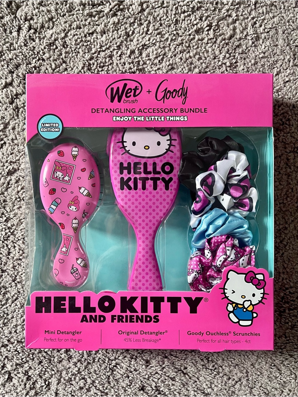 Wet Brush + Goody Hello Kitty Detangling Hair Bundle - Limited Edition